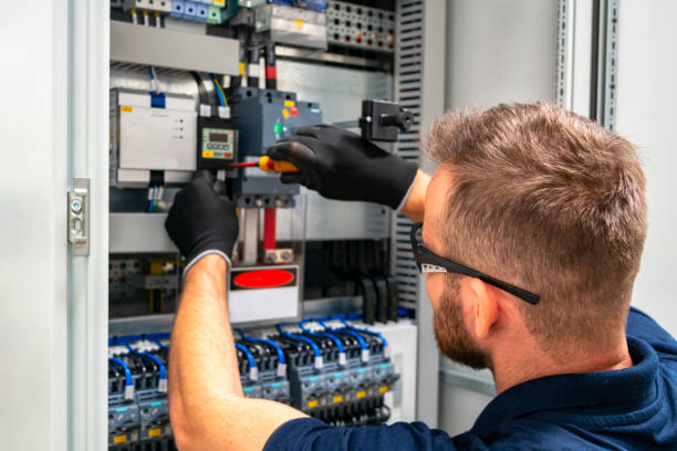 Best Affordable Emergency Electrician  in Fairfield, TX
